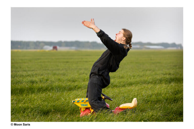 02 Sara_IetsMetBoeren6_fotoMoonSaris